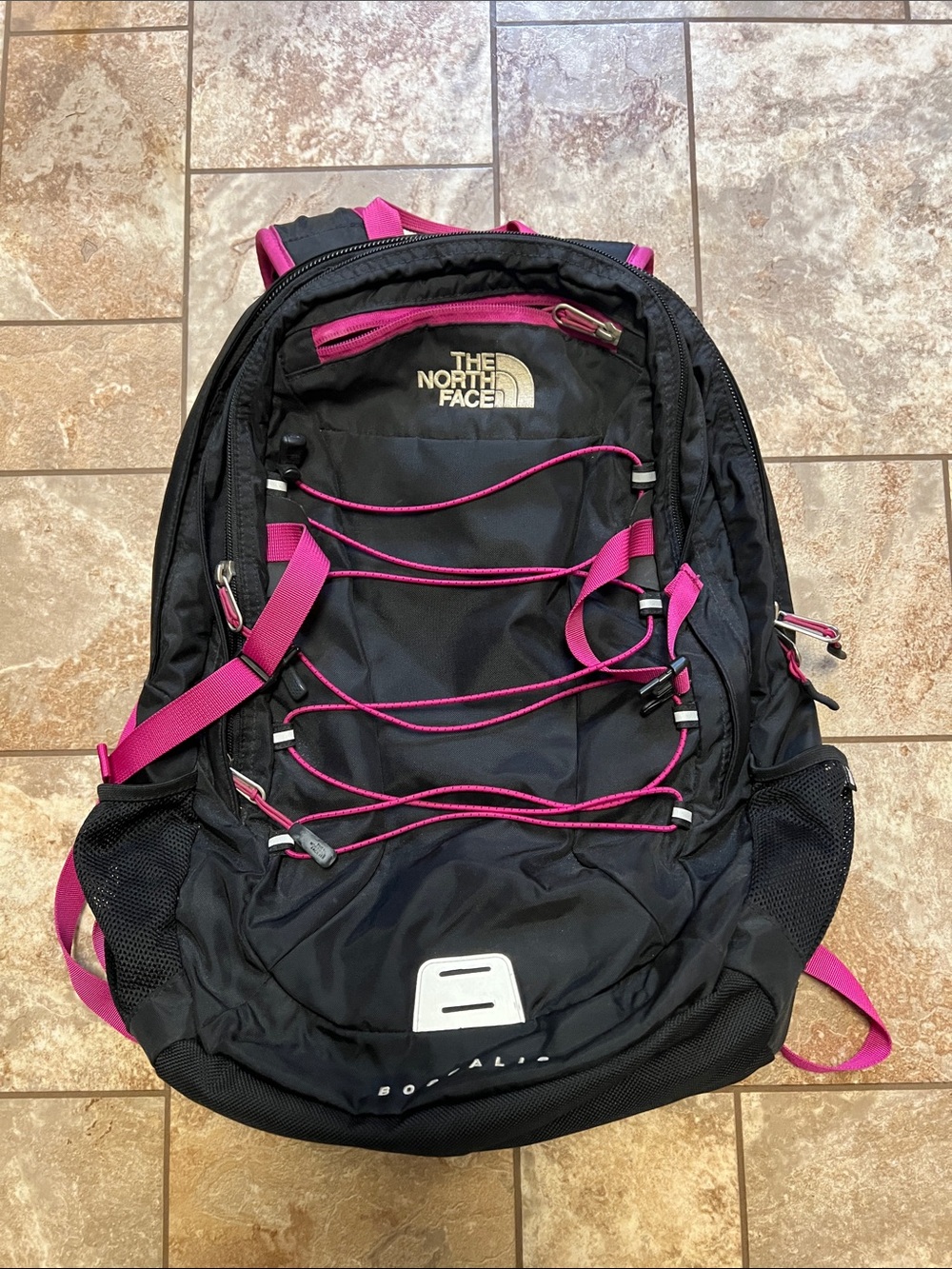 The North Face Borealis Backpack 🩷🖤